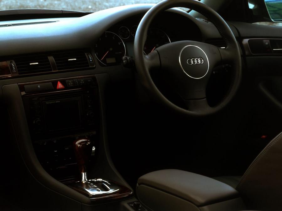 Торпедо Audi Allroad 2.7T Quattro (4B, C5) 2000 года  (UK) (фото 5 из 5)